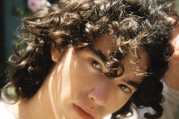 Conan Gray releases new track 'People Watching'