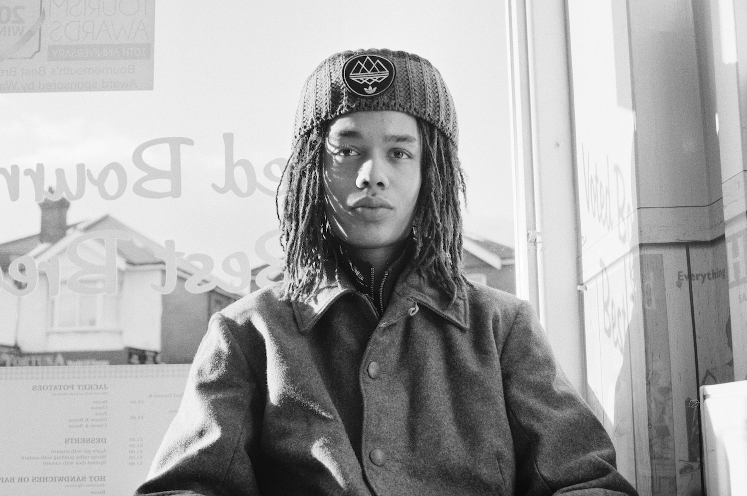 Cosmo Pyke shines bright with ‘Chronic Sunshine’