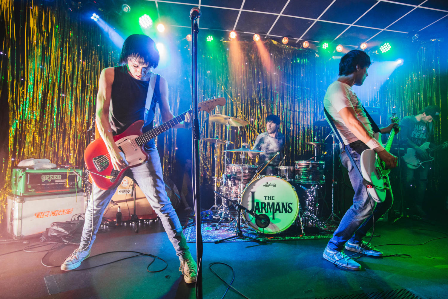Listen The Cribs Stream 8216 In The Belly Of The Brazen Bull