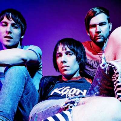 The Cribs unveil new track ‘Year of Hate’