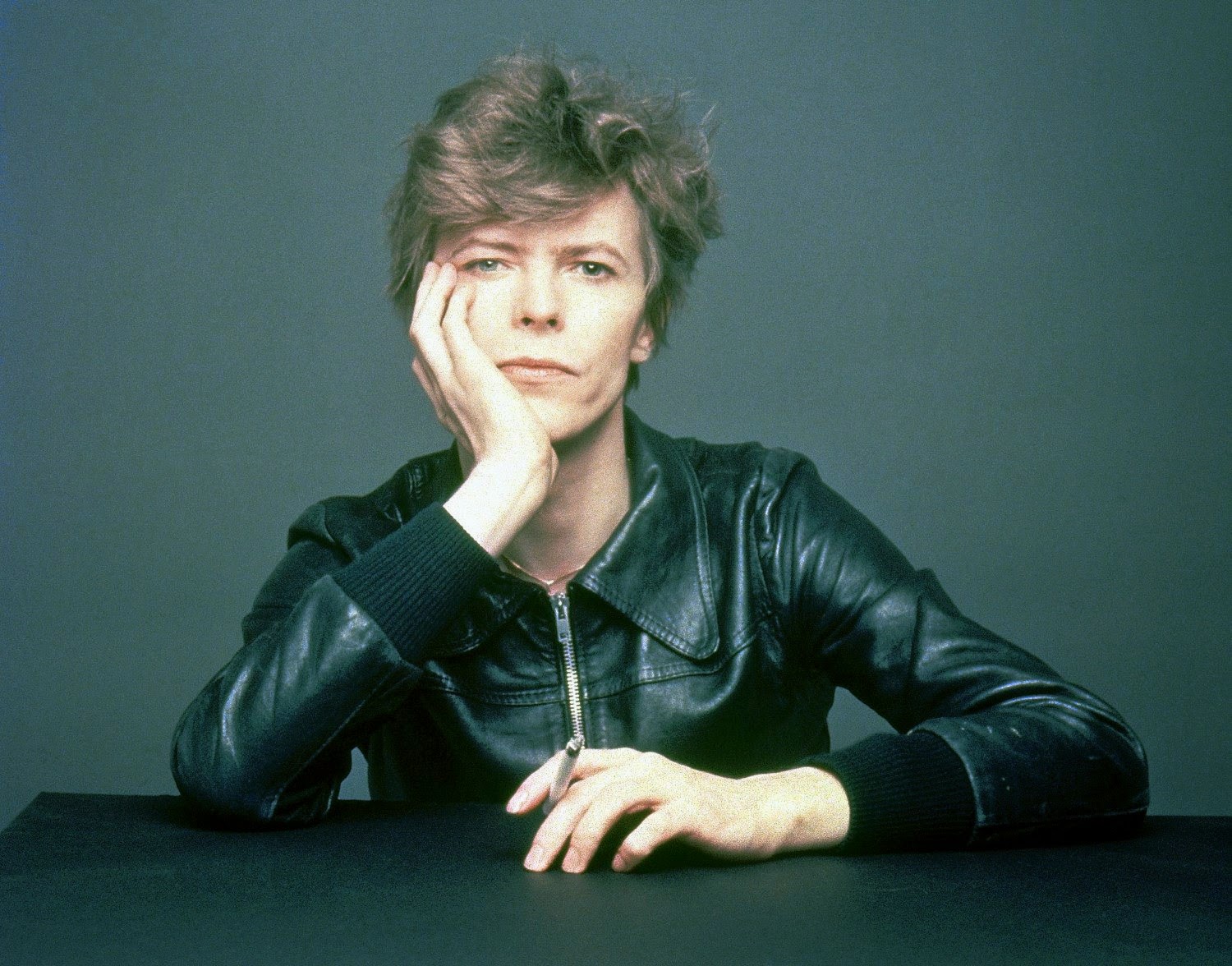 Mega-rare Bowie, Kylie, Liam Gallagher and Arctic Monkeys white-label vinyl to be auctioned for National Album Day