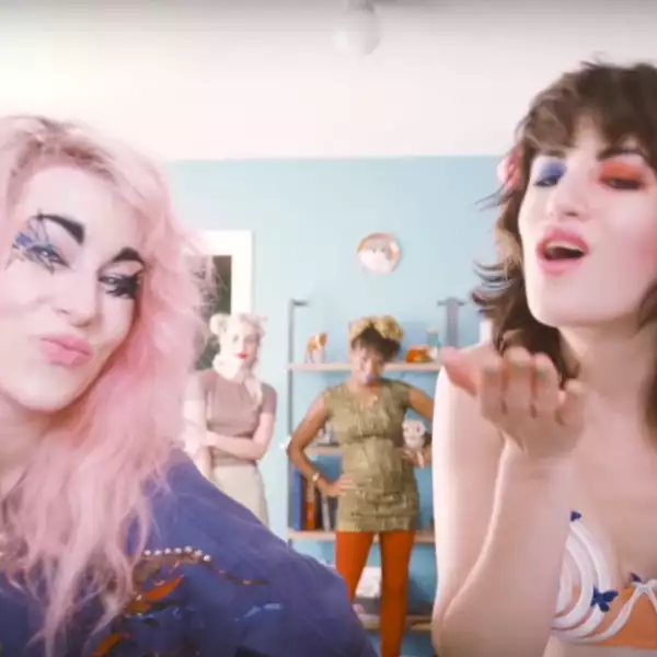 Deap Vally share 'Julian' video, announce UK dates and 'Femejism Unplugged' EP