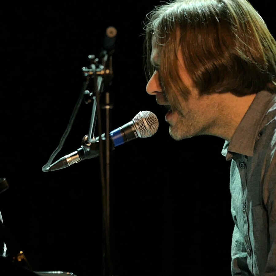 Watch Death Cab For Cutie’s Ben Gibbard cover Alvvays’ ‘Archie, Marry Me’ in full