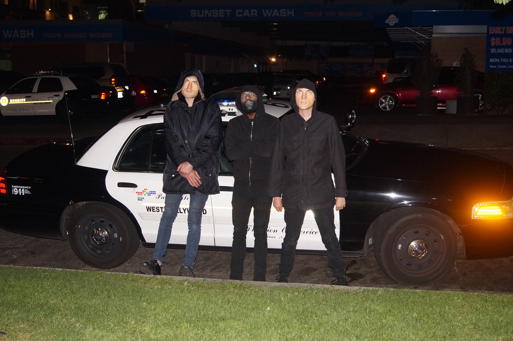 Death Grips Share I Break Mirrors With My Face In The United States Video News Diy