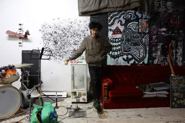 Doldrums shares new video for latest single, ’Loops’