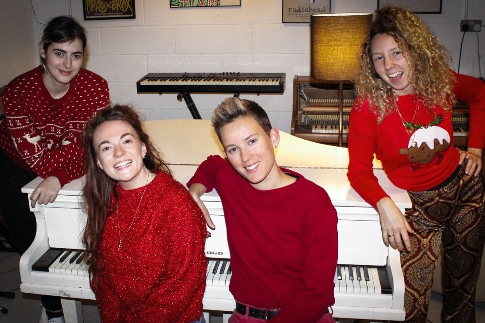 Dream Nails release 'Lonely Star (Christmas Song)'