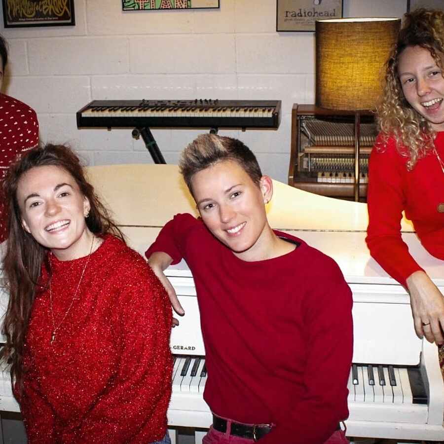 Dream Nails release 'Lonely Star (Christmas Song)'