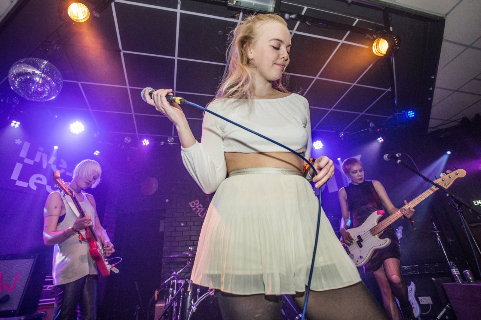 Dream Wife and QTY to play New York show for DIY in January