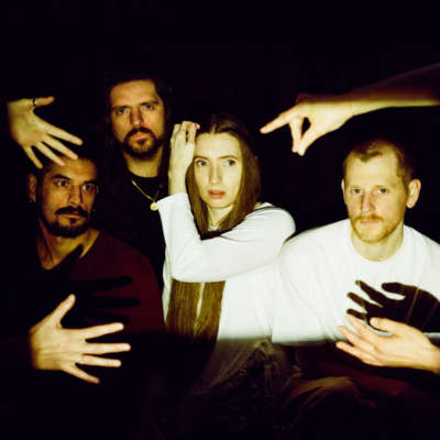 Dry Cleaning announce world tour