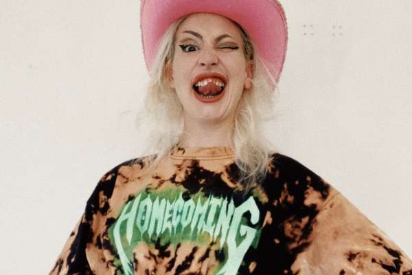 The liberation of Du Blonde: “People shouldn’t worry about self-releasing; doing it myself is more fun”