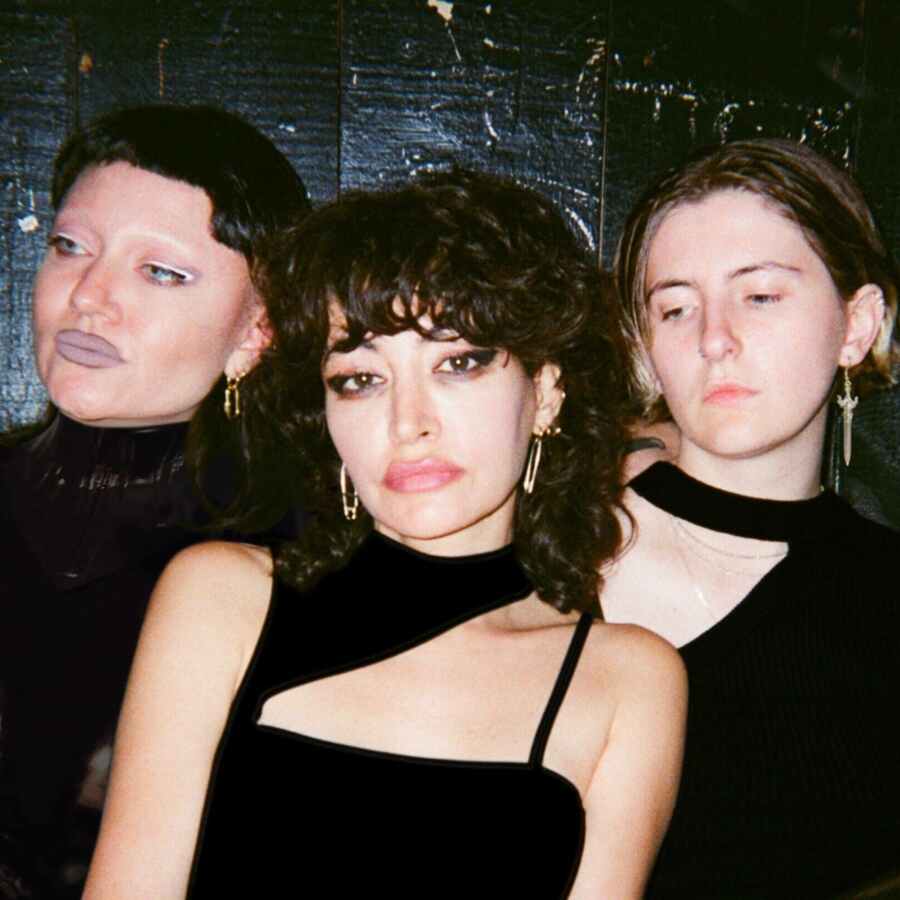 deep tan announce ‘diamond horsetail’ EP, share new track ‘rudy ya ya ya’