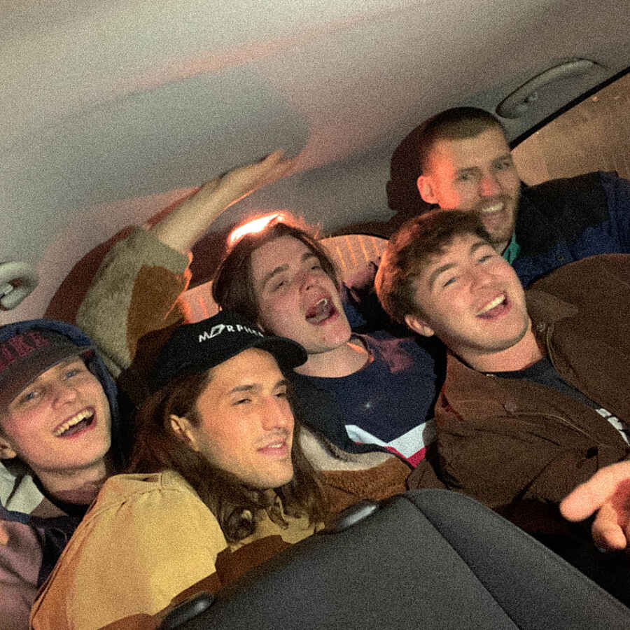 Eades release new track 'Vivid Dreams'
