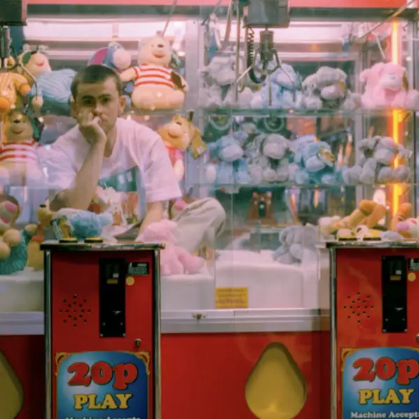 Easy Life unveil new track 'Daydreams'