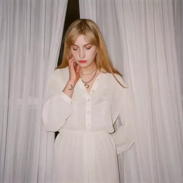 Ellis signs to Fat Possum, plots reissue of debut EP 'The Fuzz'