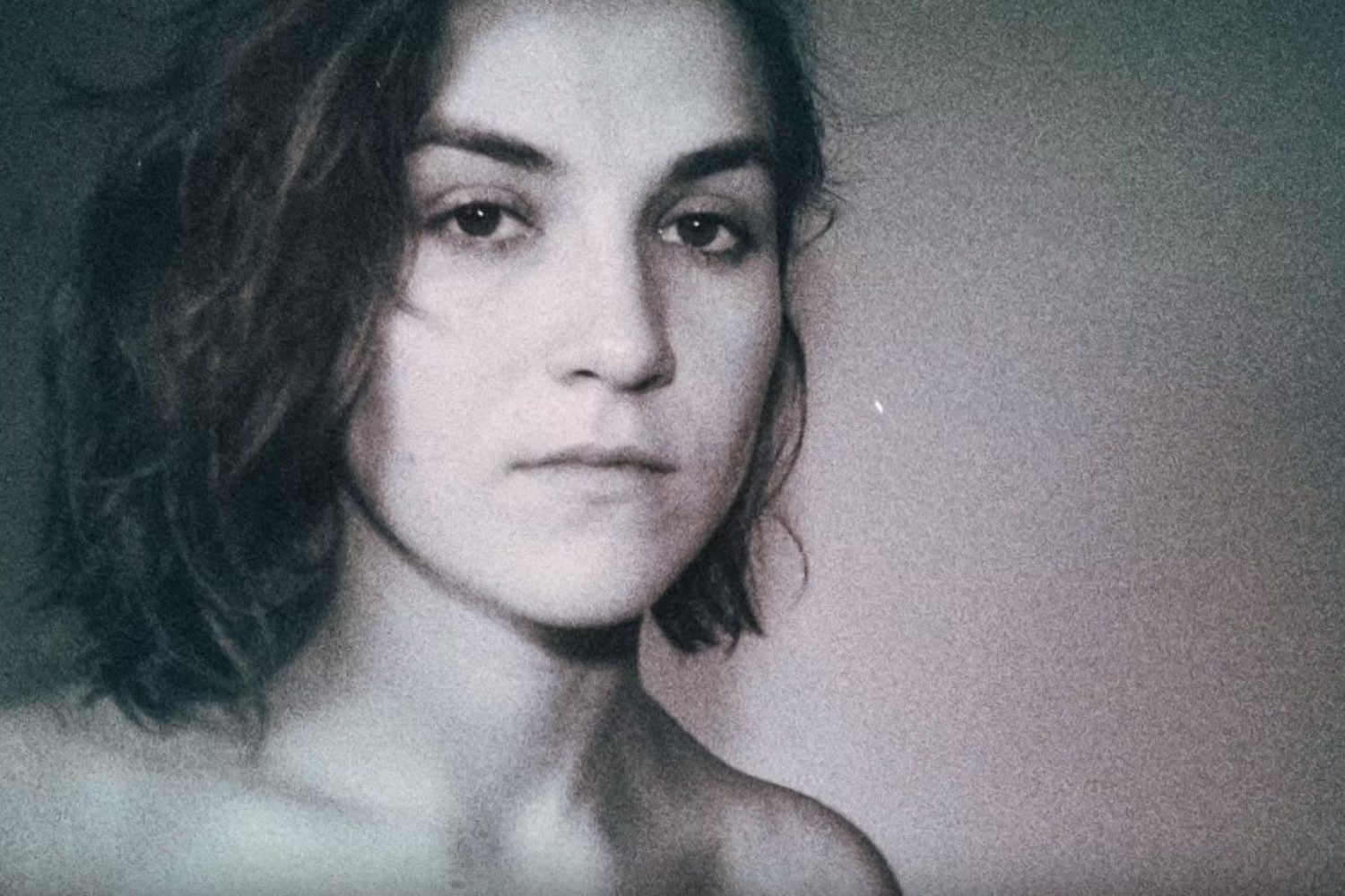Estrons share NSFW video for 'Body'
