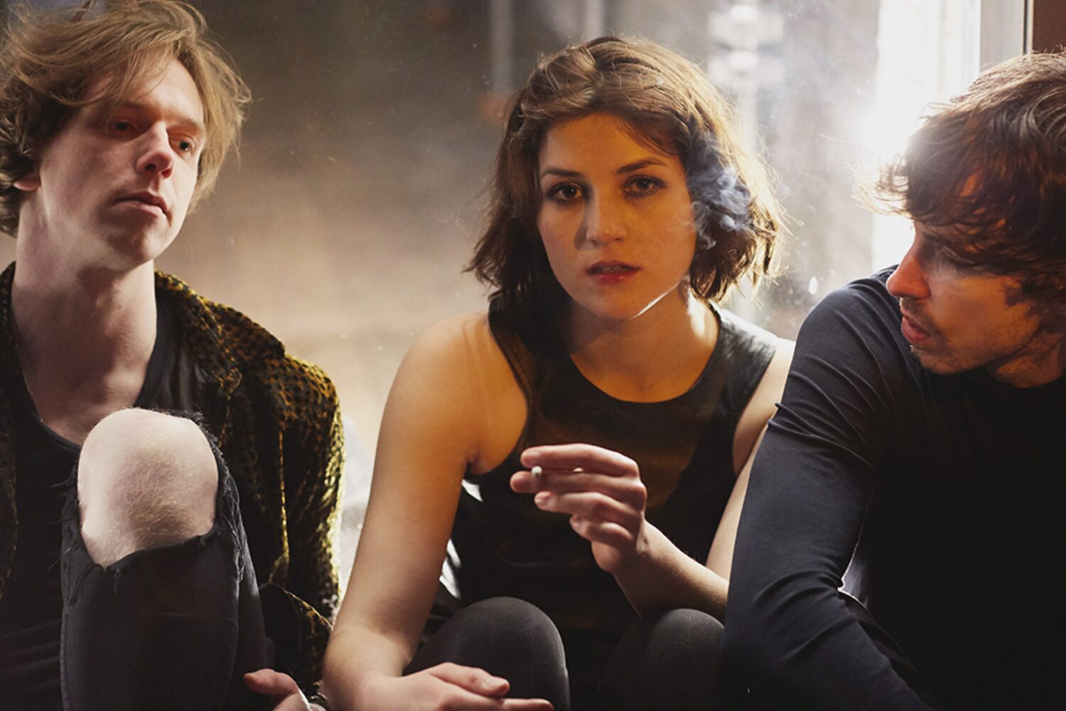 Estrons announce breakup