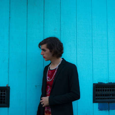 Ezra Furman shares cover of Vampire Weekend’s ‘Unbelievers’