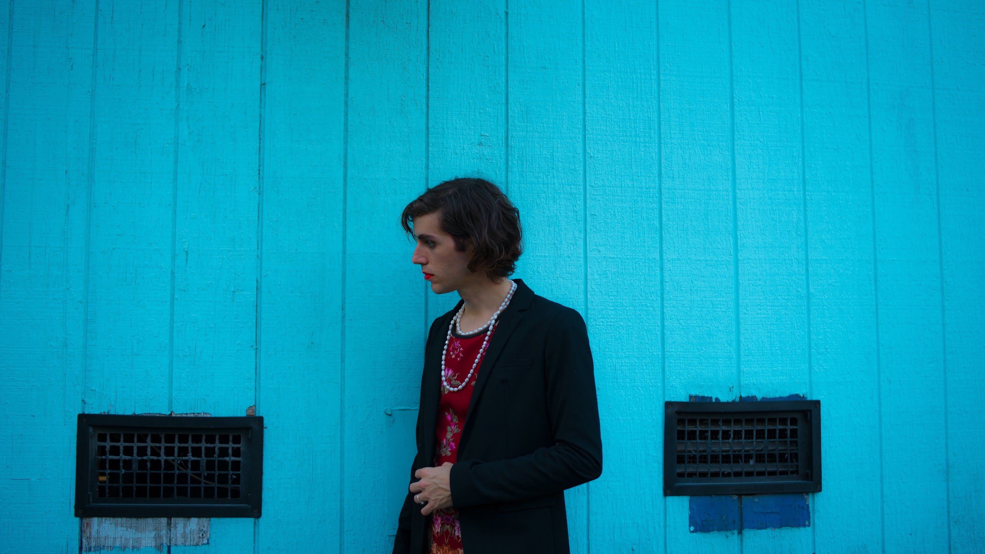 Ezra Furman shares cover of Vampire Weekend’s ‘Unbelievers’