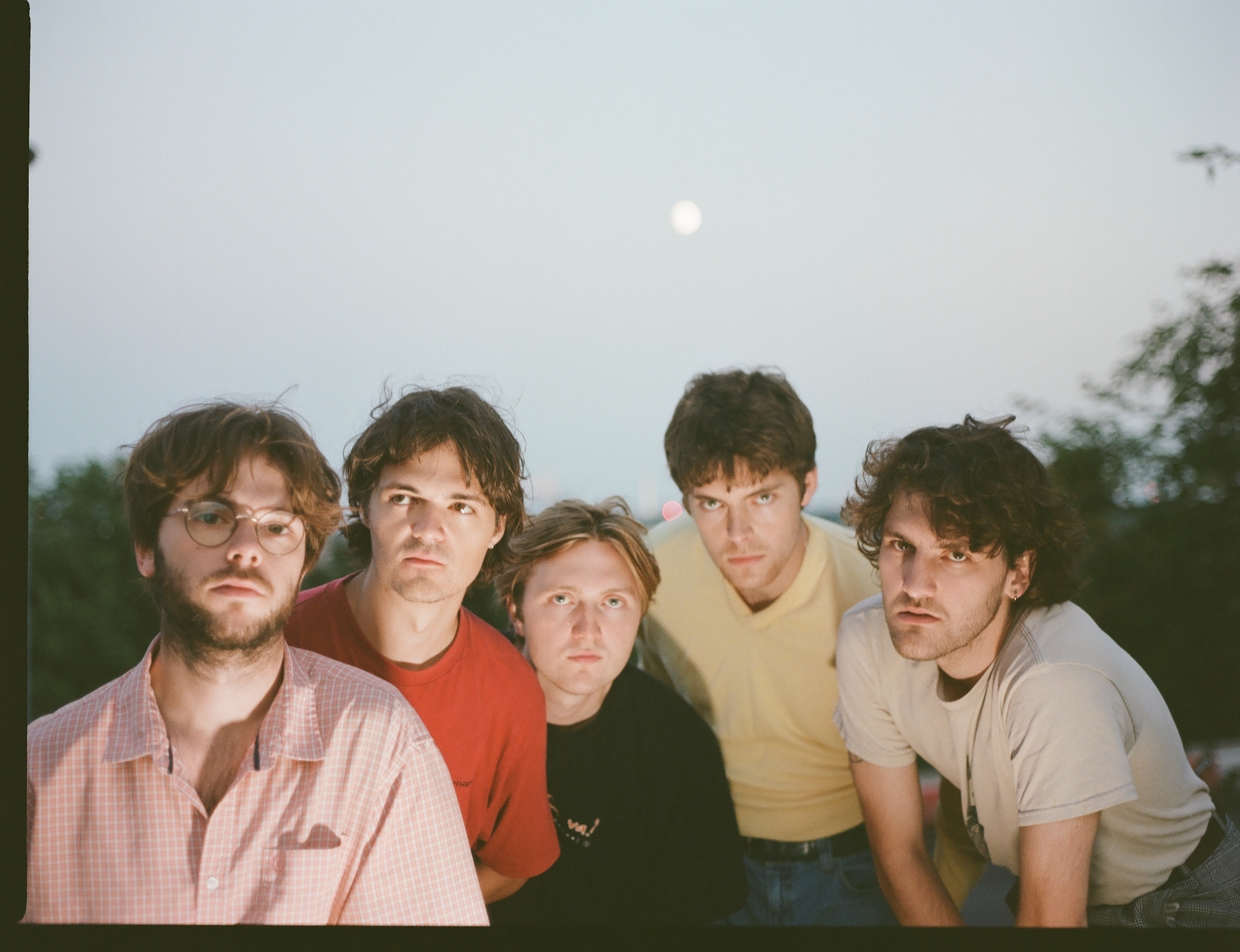 FEET return with new track 'Can't Get In' - Vimarsana News