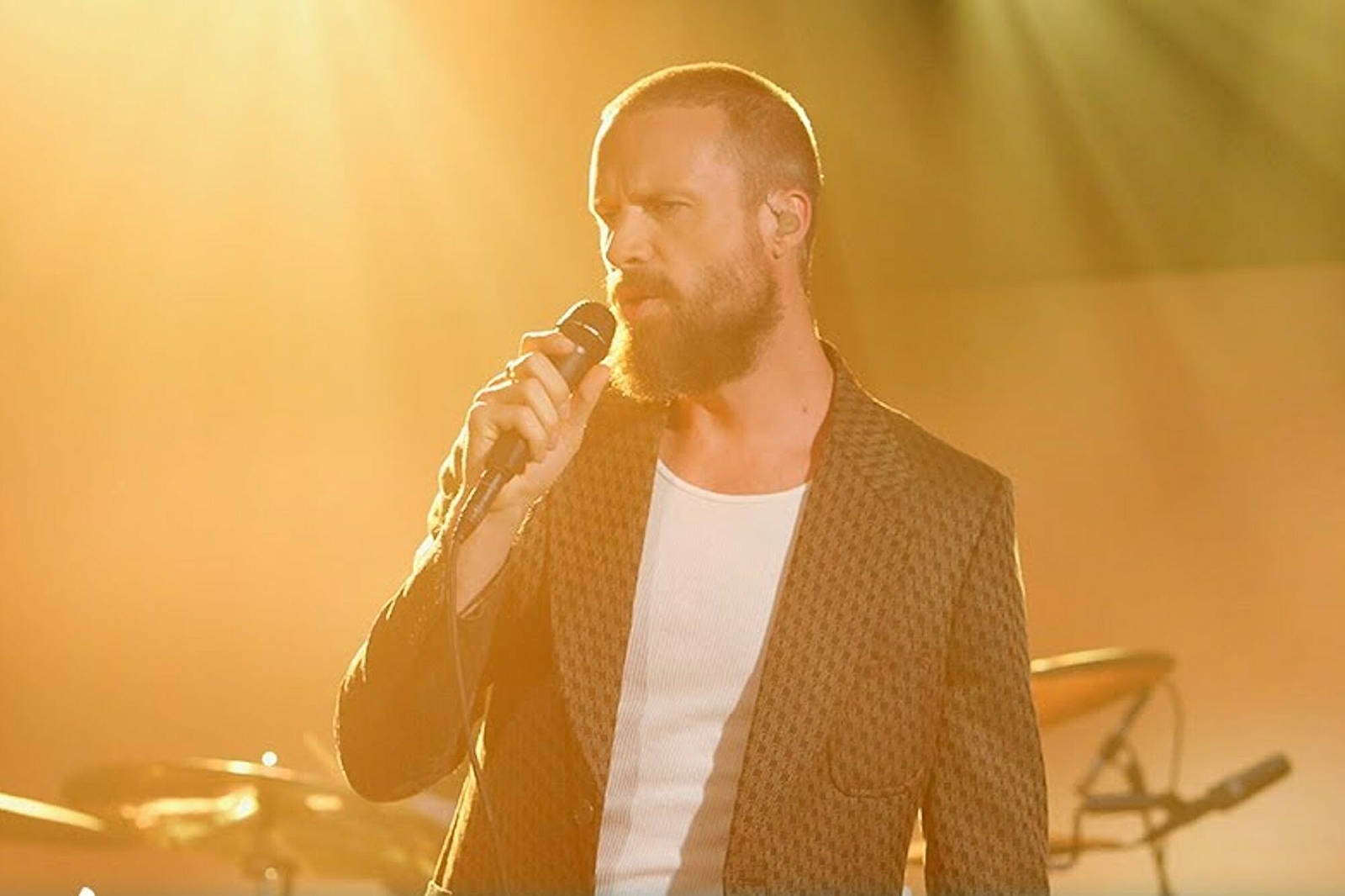 Watch Father John Misty play 'Buddy’s Rendezvous' on 'Kimmel'