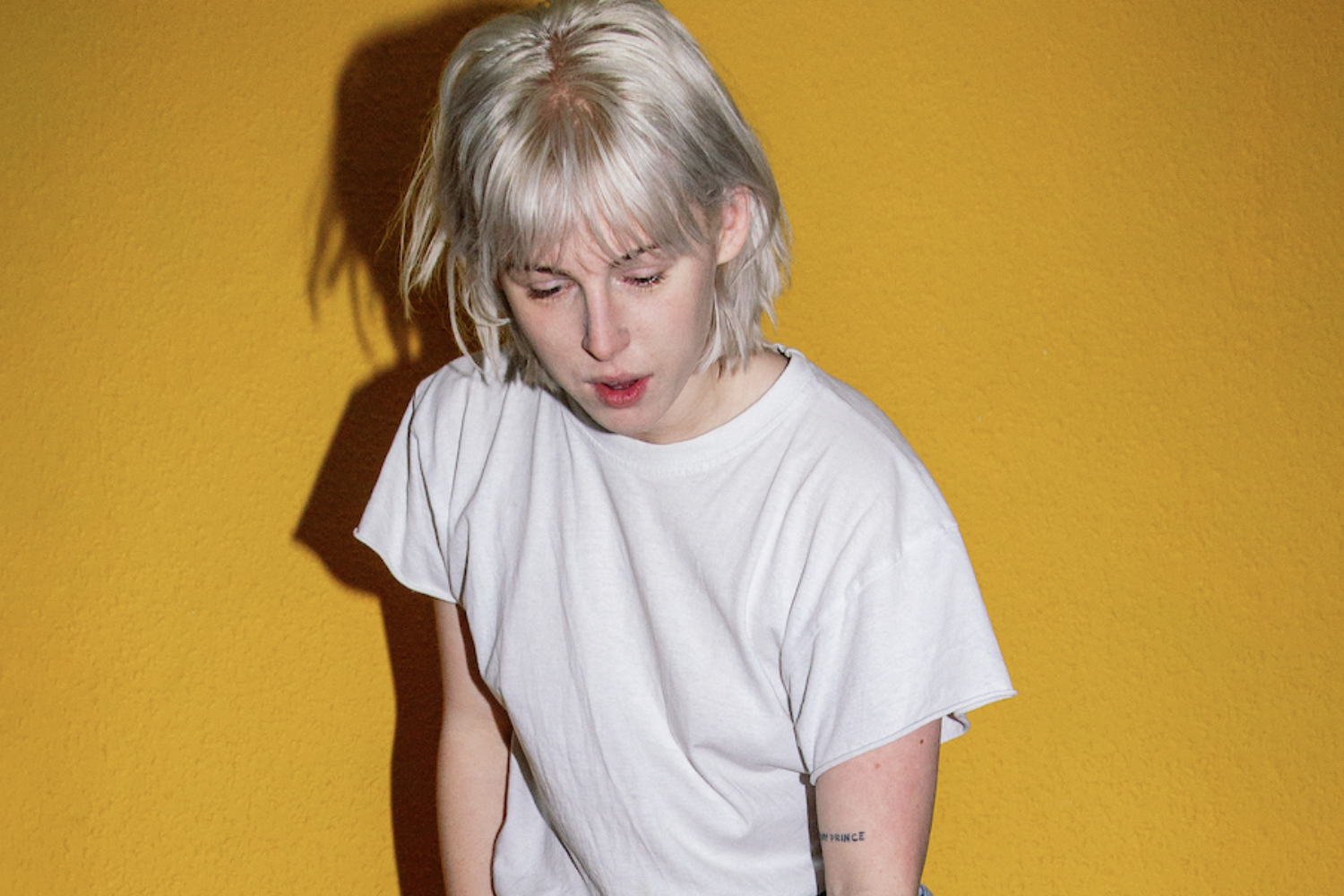 Fenne Lily releases new single 'Solipsism' | DIY