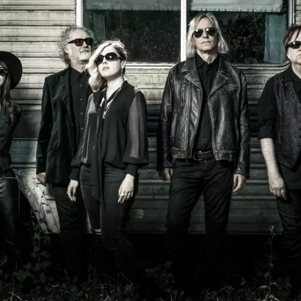 Sleater-Kinney/ R.E.M supergroup Filthy Friends’ debut album ‘Invitation’ is out in August