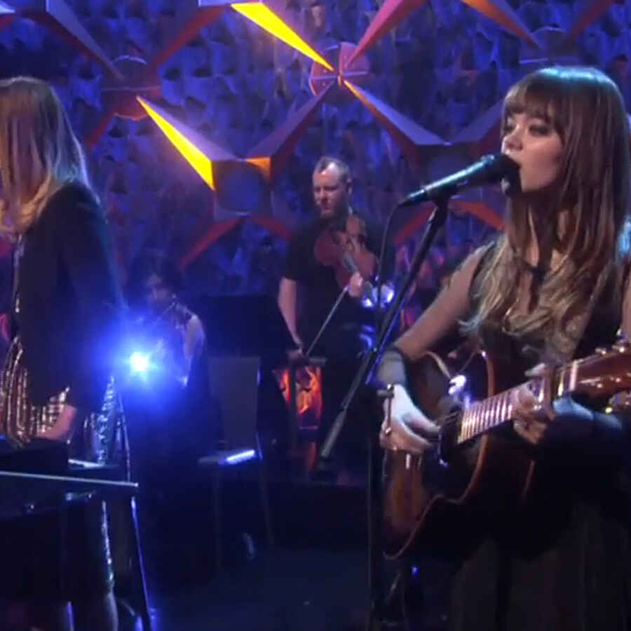 First Aid Kit perform ‘My Silver Lining’ on Ellen