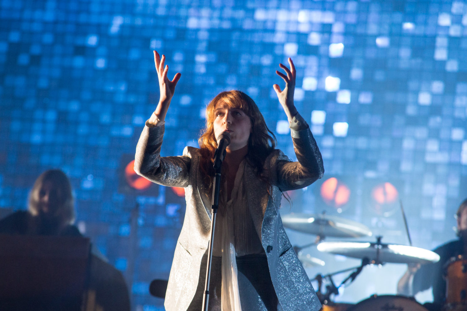 Florence + The Machine seizes her moment at Glastonbury 2015