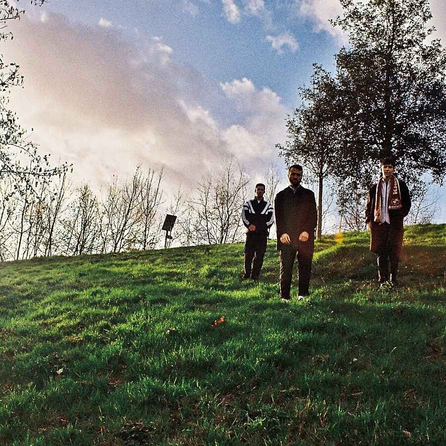 Folly Group share new track 'Fewer Closer Friends'