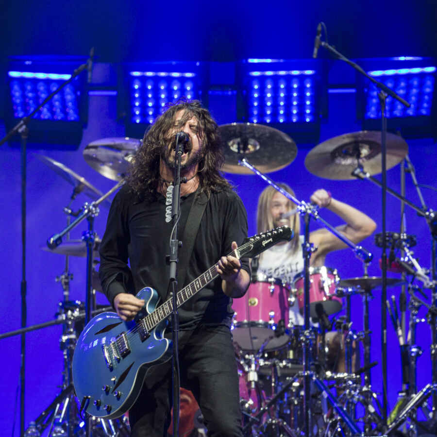 Foo Fighters debut new track 'Dirty Water' at Paris gig