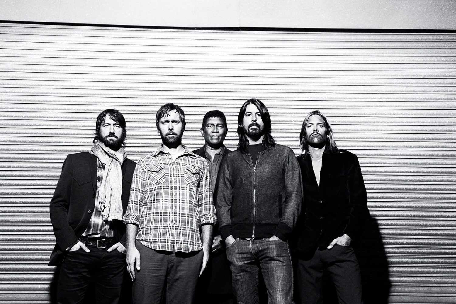 Foo Fighters pull out of Glastonbury 2015