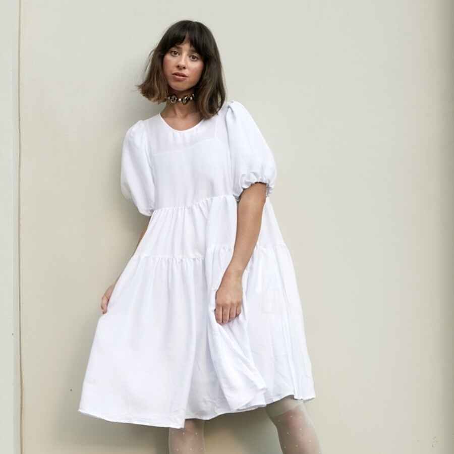 Foxes shares new single 'Body Suit'