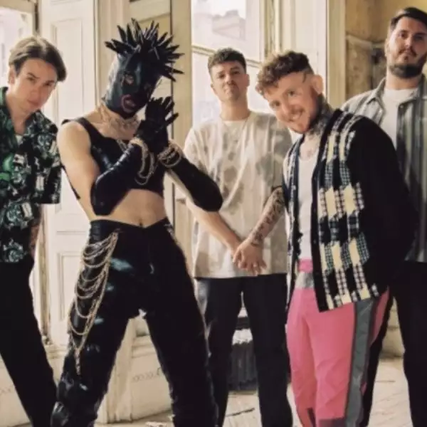 Frank Carter & The Rattlesnakes join forces with Lynks for 'Go Get A Tattoo'