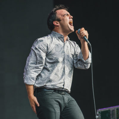Watch Future Islands play new song 'Aladdin' live in Chicago