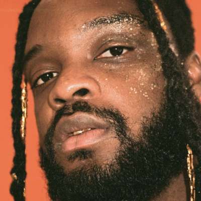 Genesis Owusu shares new song ‘Gold Chains’