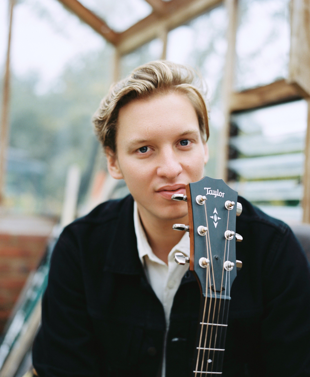 George Ezra: The Pursuit Of Happiness