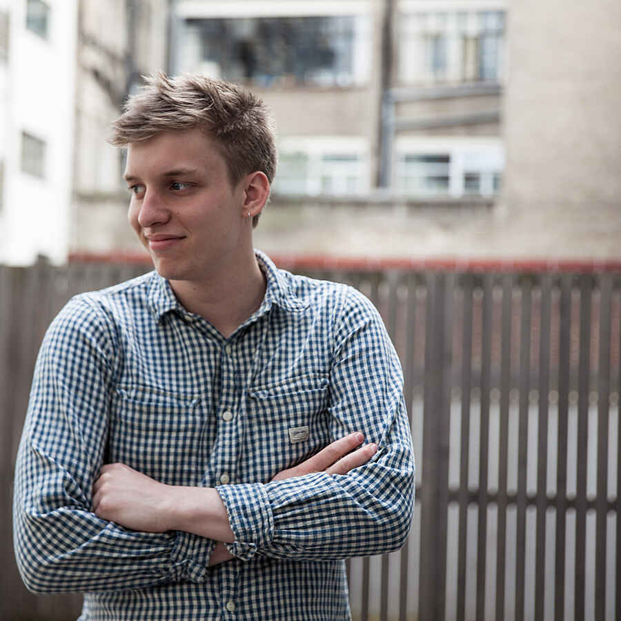 Watch George Ezra cover Bob Dylan’s ‘Girl From the North Country’