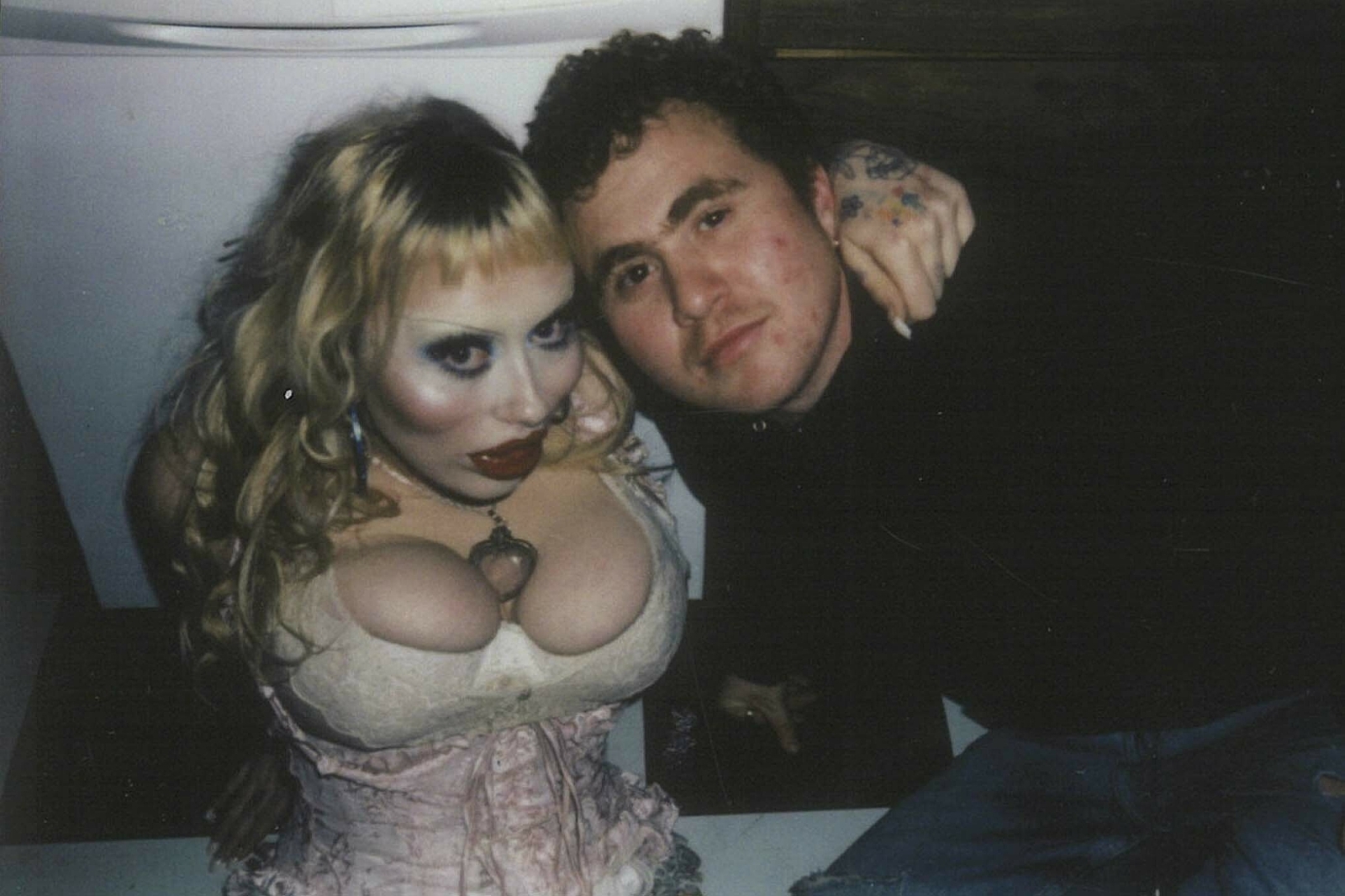 Girlpool air video for ‘Nothing Gives Me Pleasure’