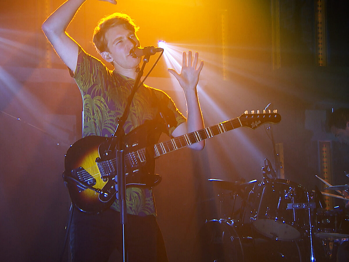 Watch Glass Animals make their US television debut on Seth Meyers DIY