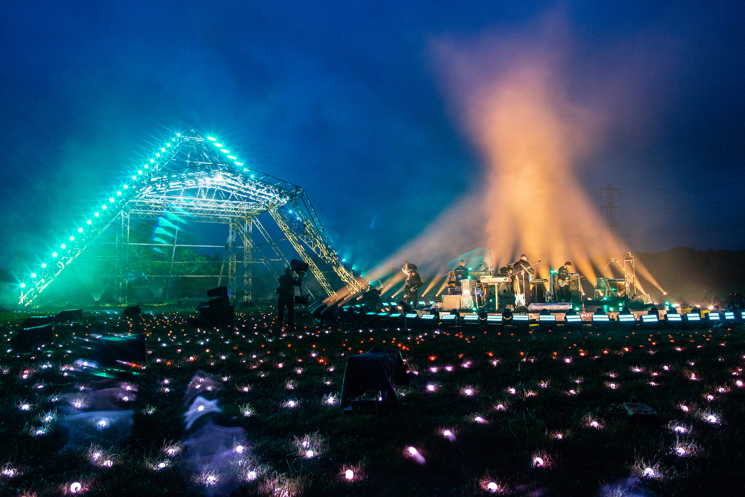 Glastonbury Festival’s live stream is an exemplary exercise in bringing atmosphere to the screen