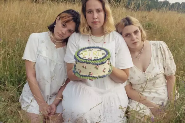 Grandmas House share new single 'Girl'