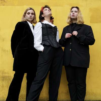 The Neu Bulletin (Grandmas House, Jesswar, Emerson Snowe and more!)