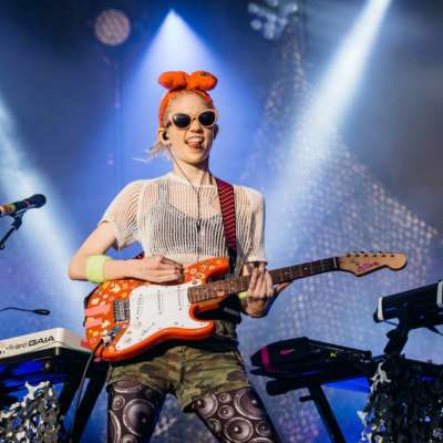 Grimes appears on Poppy’s new single ‘Play Destroy’