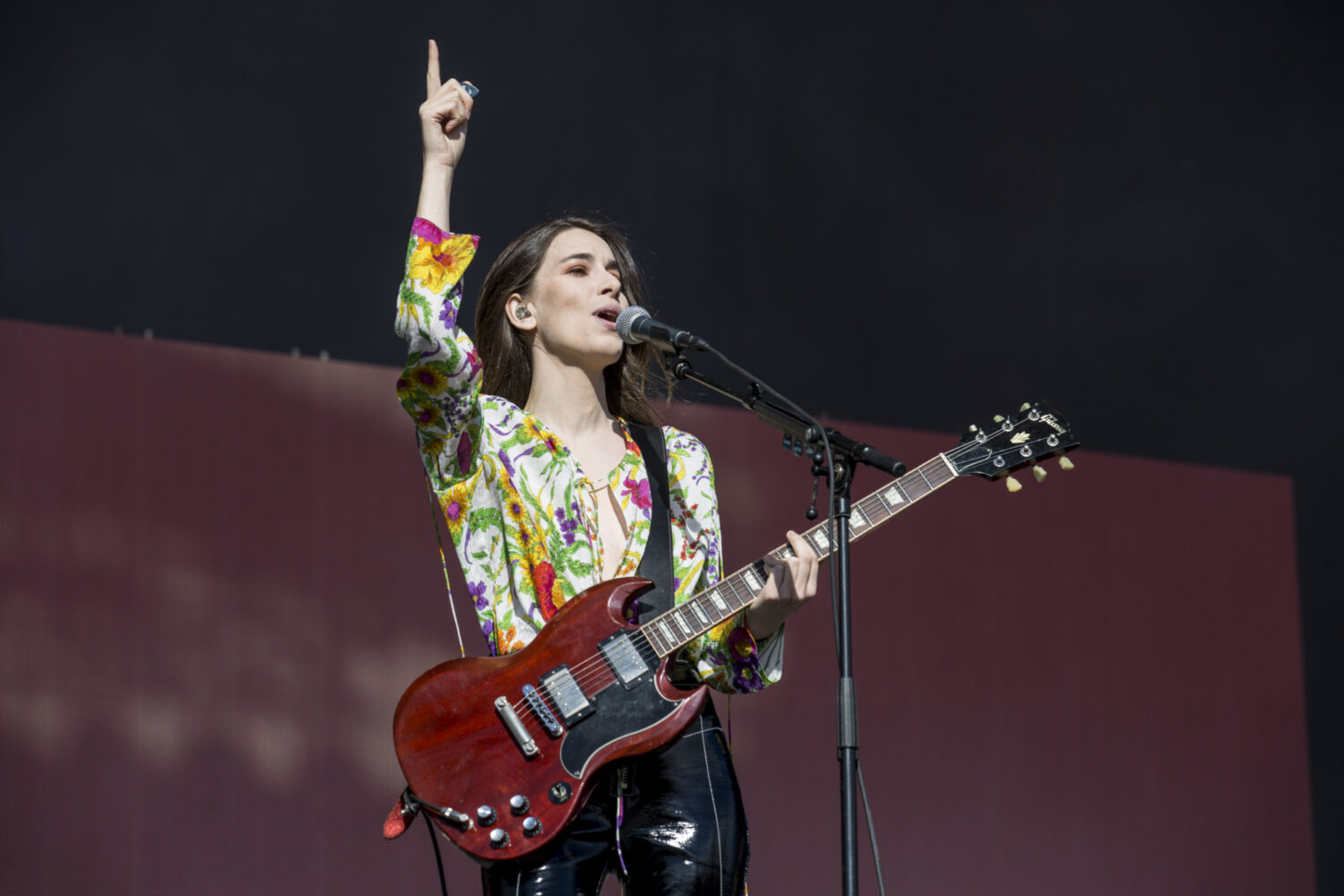 Haim bring the California sunshine to Glastonbury’s Other Stage