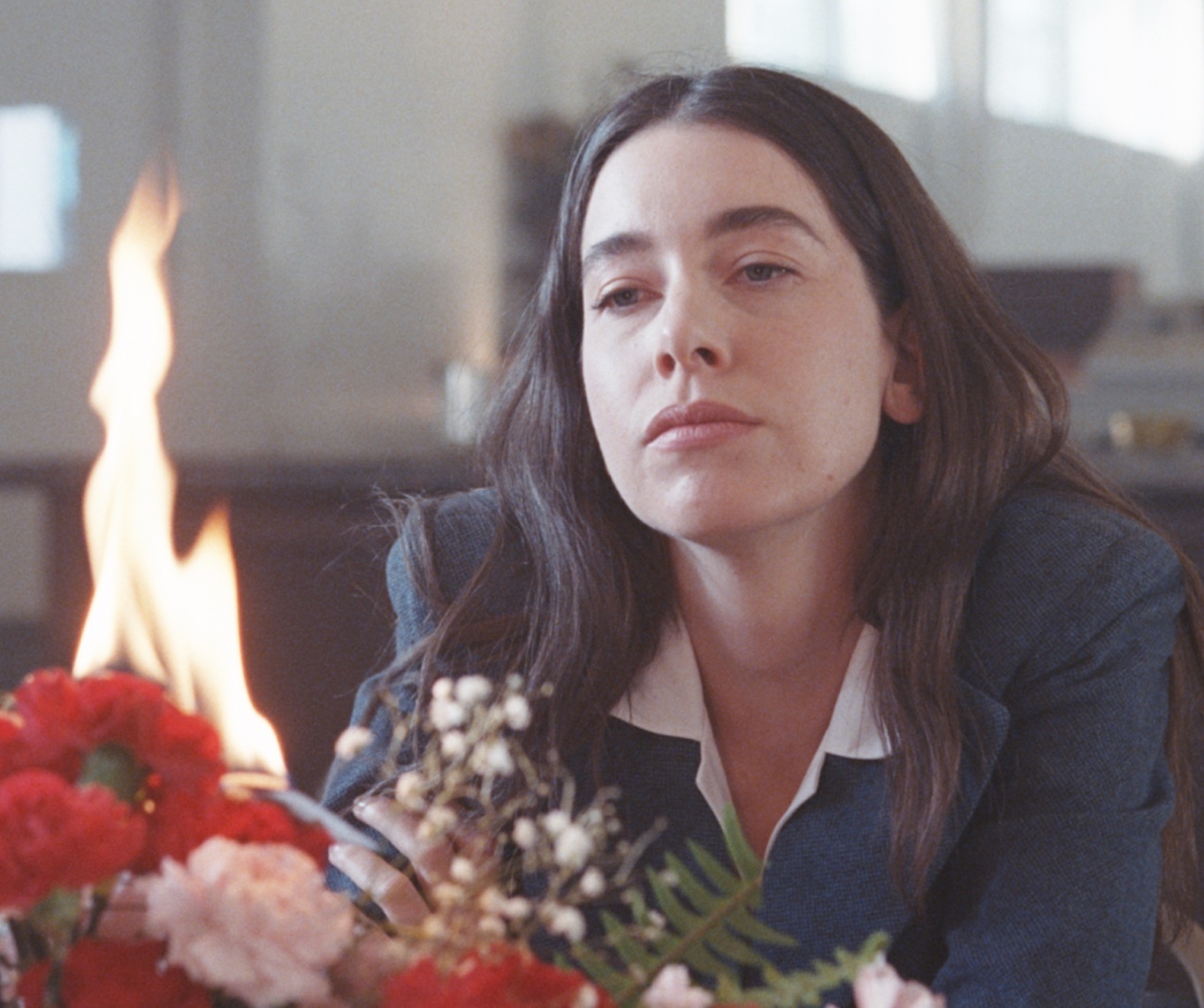 Haim release new song 'Lost Track' - Vimarsana News