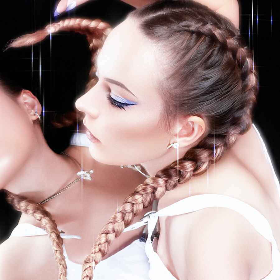 Hannah Diamond releases remixes from debut album ‘Reflections’