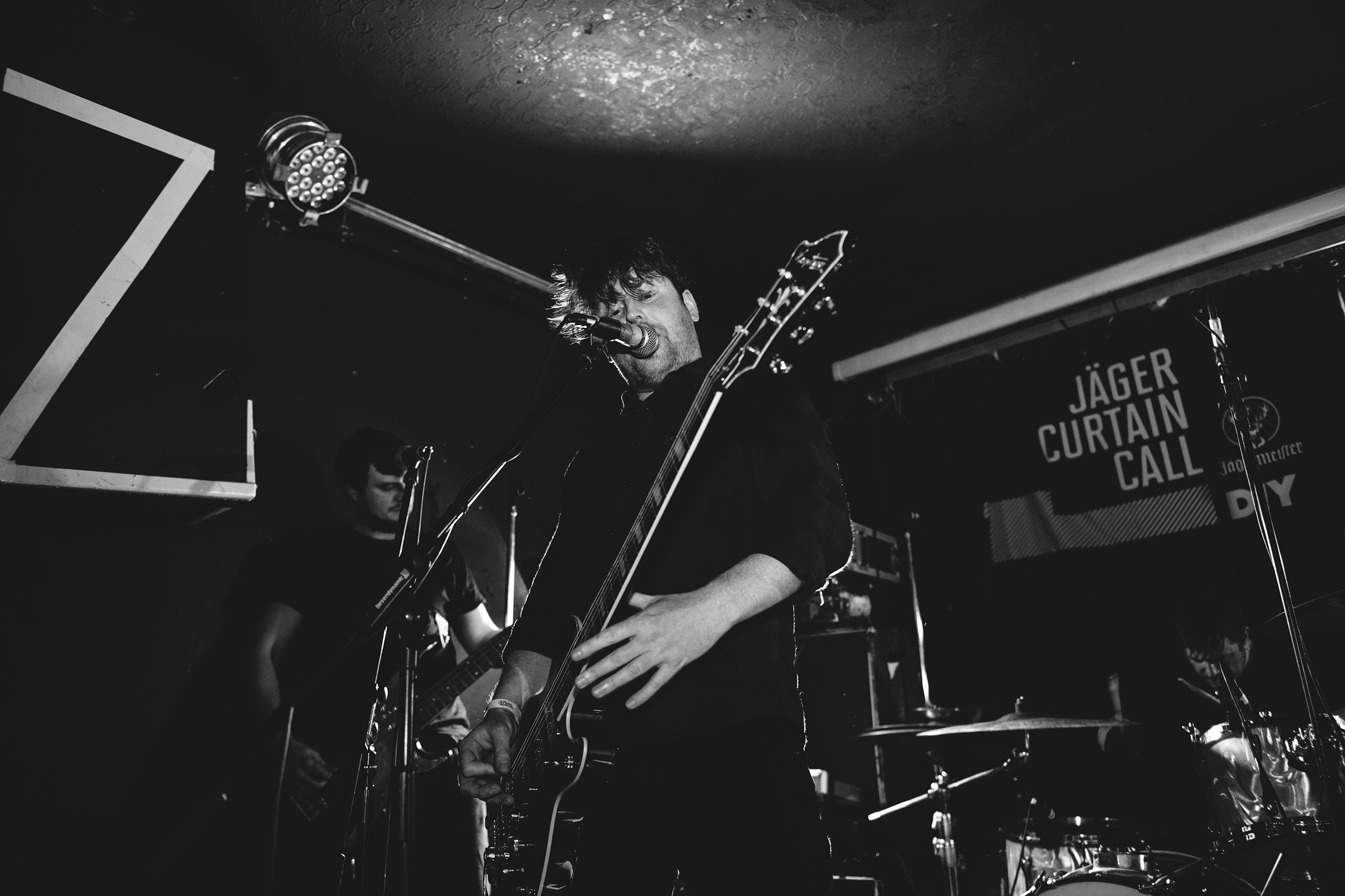 Watch Hawk Eyes The Computers Perform At Jager Curtain Call Diy