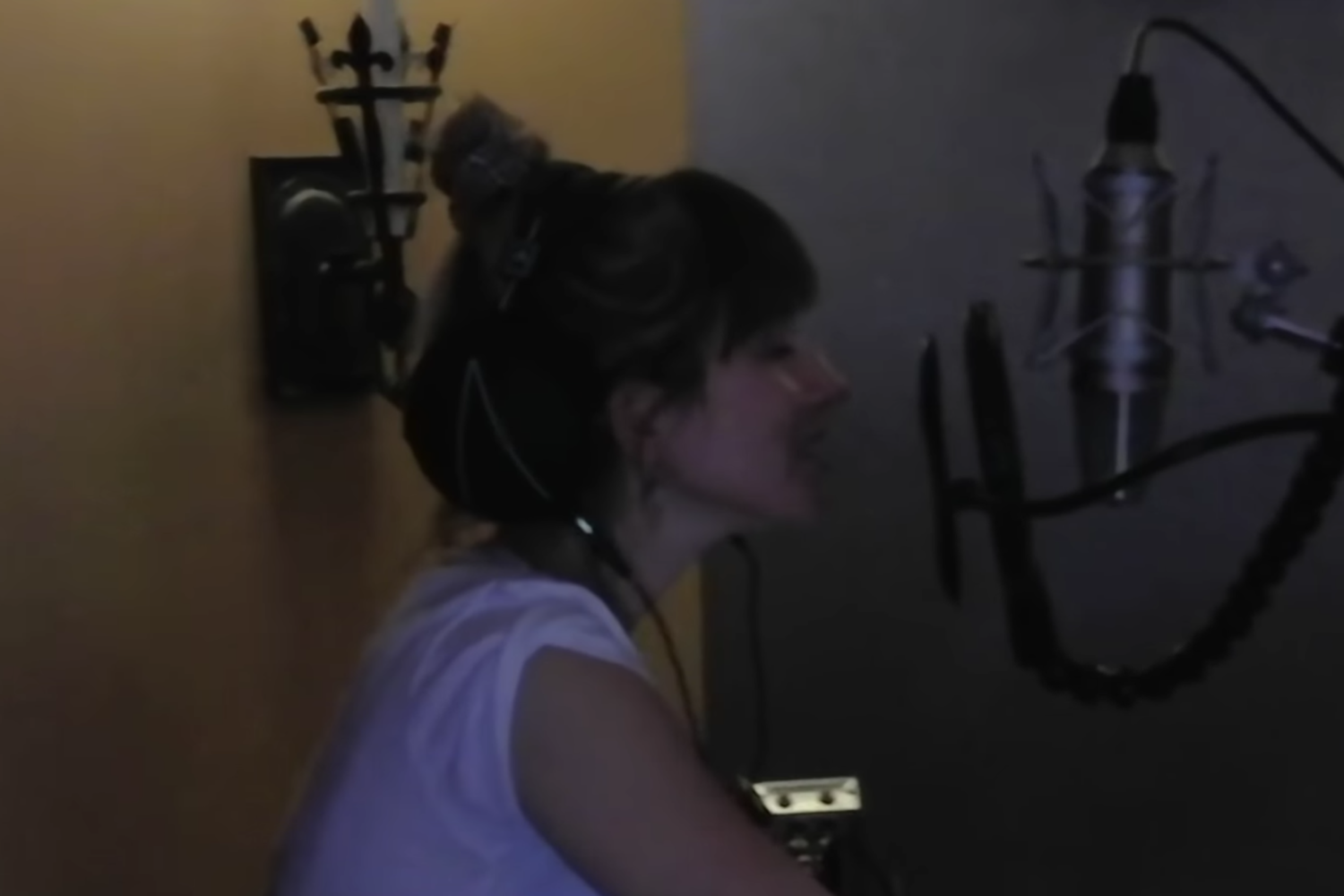 Hayley Williams shares lyric video for 'Sudden Desire'