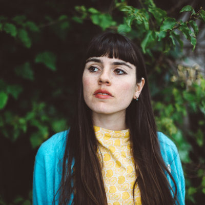 Hazel English mixes it up on new track ‘That Thing’