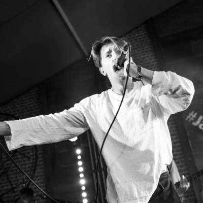 Heavy Lungs release raucous new track ‘Self Worth’